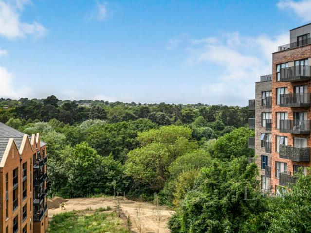 Flat for rent in Midway, Kent