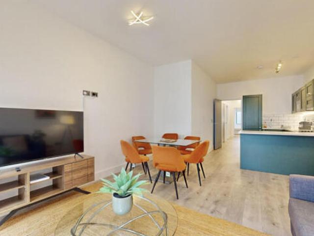 Flat for rent in Cat Hill