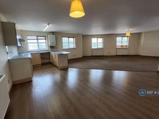 House for rent in Rossmore, Cheshire