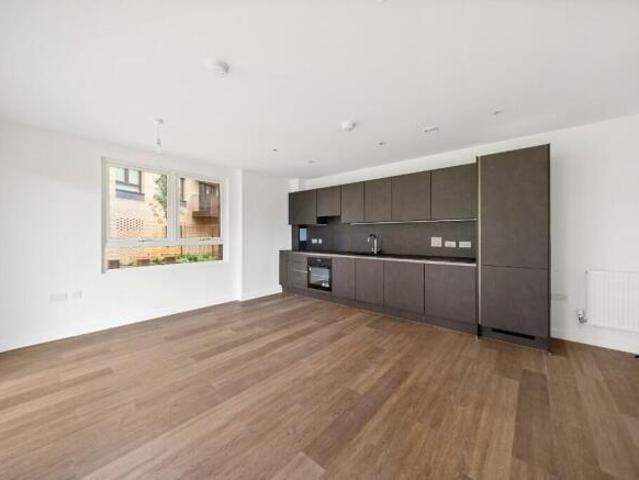 Flat for rent in Cat Hill
