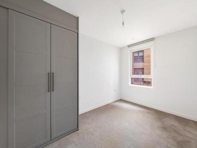 Flat for rent in Cat Hill