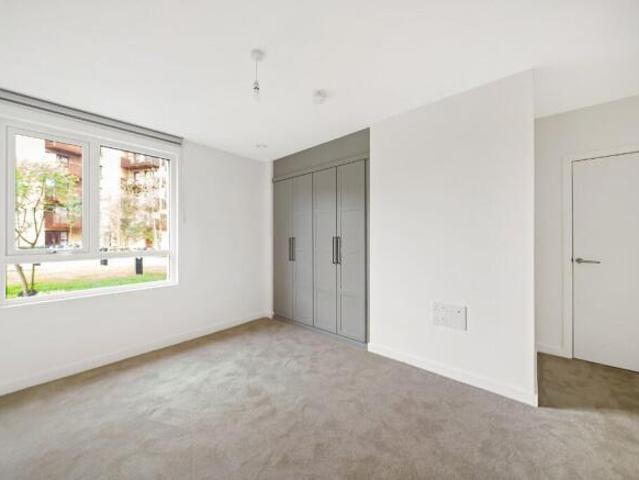 Flat for rent in Cat Hill
