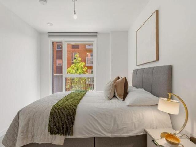 Flat for rent in Cat Hill
