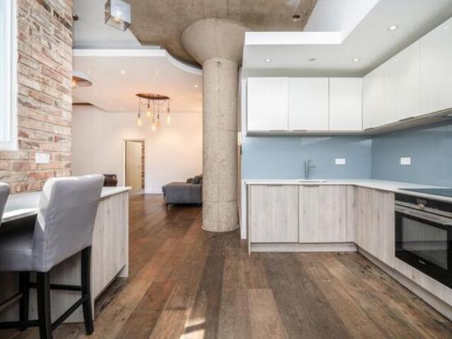 Flat for rent in Farringdon, Budlake