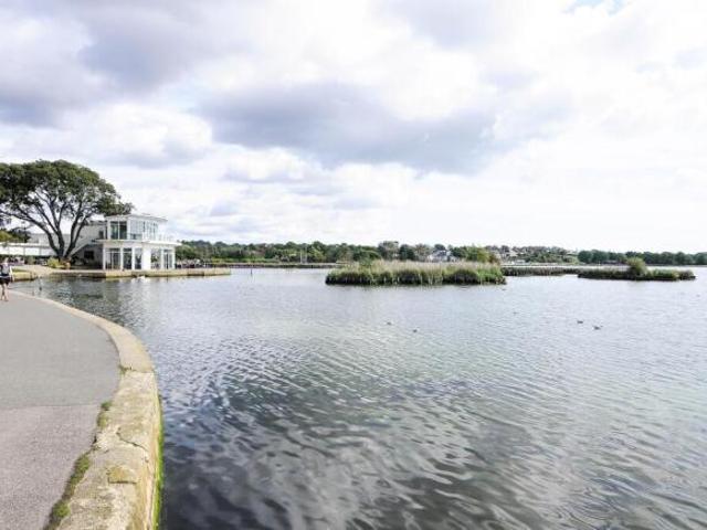 Flat for rent in Poole