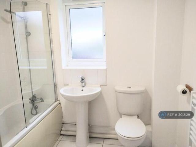 Flat for rent in Pudsey, West Yorkshire