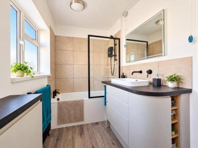 Flat for rent in Goring-by-Sea, Worthing