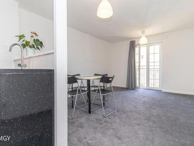 Flat for rent in Cardiff Bay, Cardiff