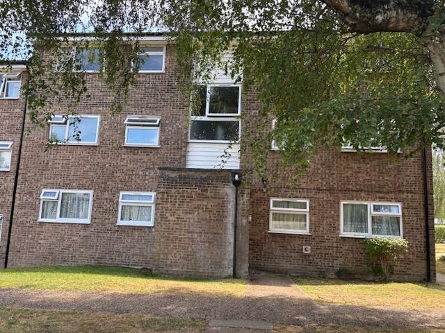 Flat for rent in South Norwood