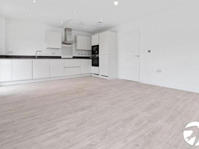 Flat for rent in Monks Orchard, Kent