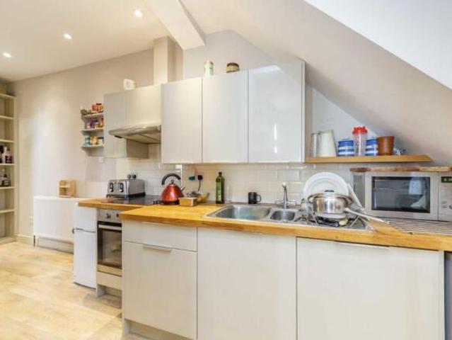 Flat for rent in Clapham, Greater London