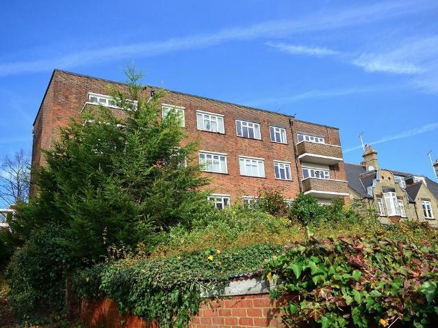 Flat for rent in Highgate