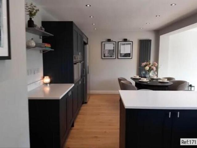 Flat for rent in Cat Hill