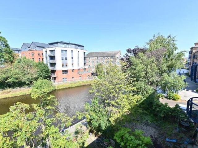 Flat for rent in Leith, Scotland