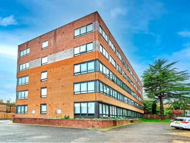 House for rent in Enfield, Greater London
