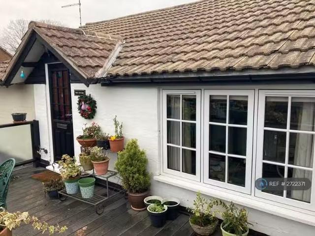 House for rent in New Bilton, Warwickshire
