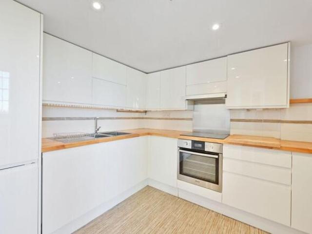 Flat for rent in Wimbledon, Greater London