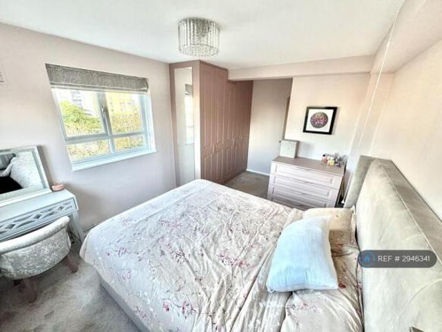Flat for rent in Cat Hill