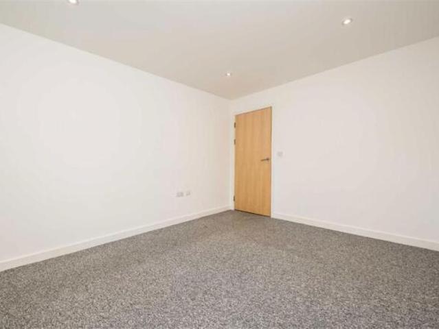 Flat for rent in Kingston Upon Thames, Greater London