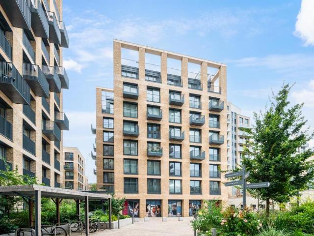 Flat for rent in Cat Hill