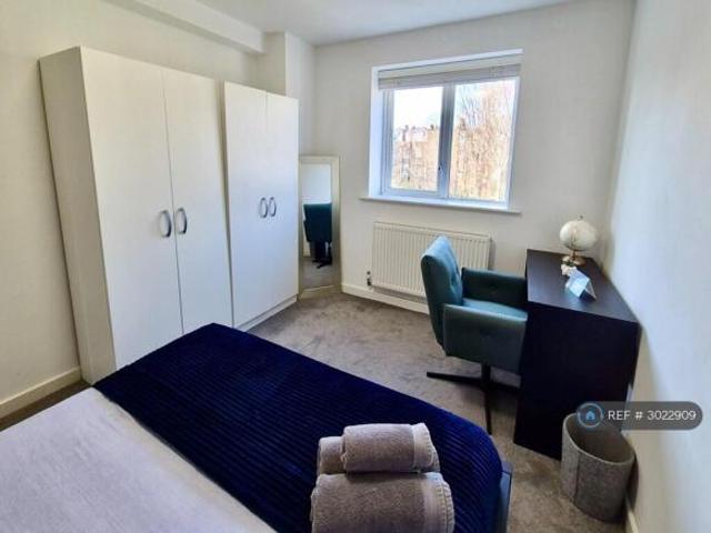 Flat for rent in Cat Hill