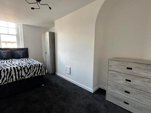 Flat for rent in Five Acres, Hertfordshire