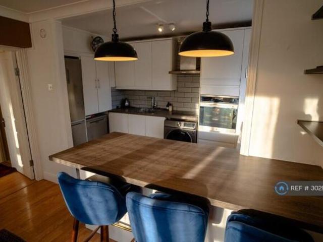 Flat for rent in Cat Hill
