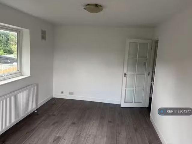 House for rent in Pouchen End, Hertfordshire