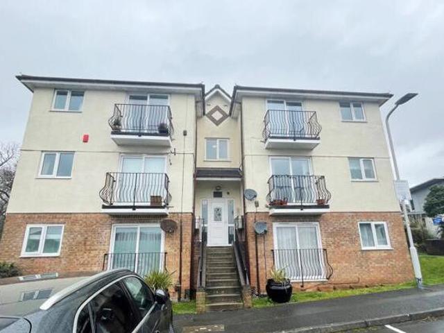 House for rent in Follaton, Strode