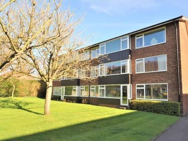 House for rent in Surrey, England