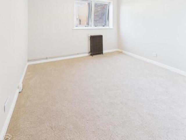 Flat for rent in Rawmarsh, South Yorkshire