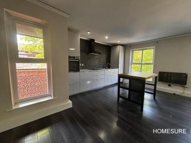 Flat for rent in Huyton, Knowsley