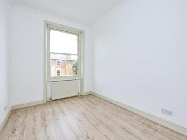 Flat for rent in Cat Hill