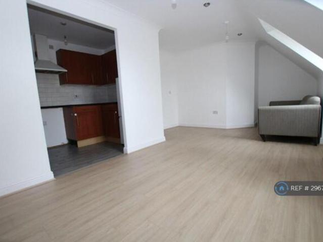 Flat for rent in Midway, Kent