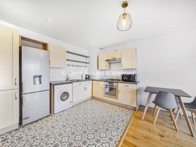 Flat for rent in Cat Hill