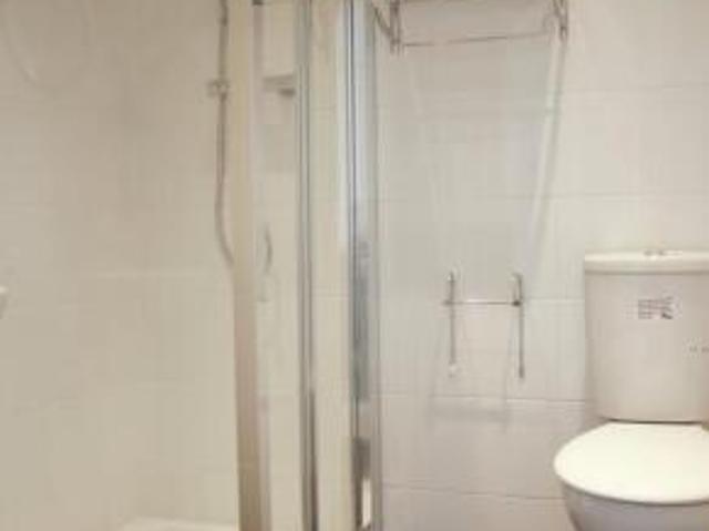 Flat for rent in Cat Hill