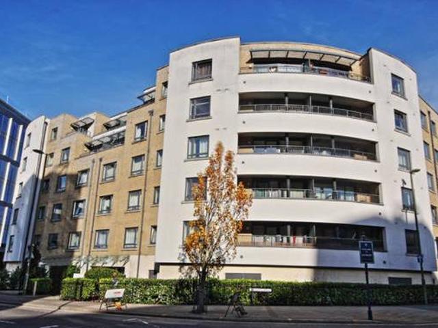 House for rent in Surrey