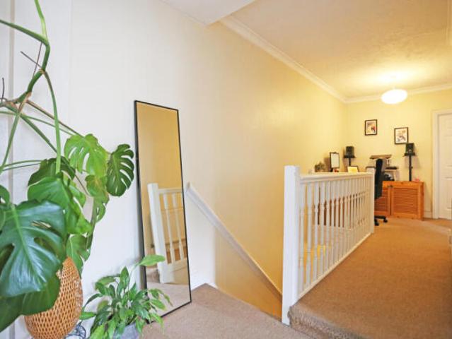 Flat for rent in Wanstead, Greater London