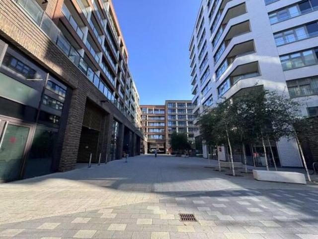 Flat for rent in Cat Hill