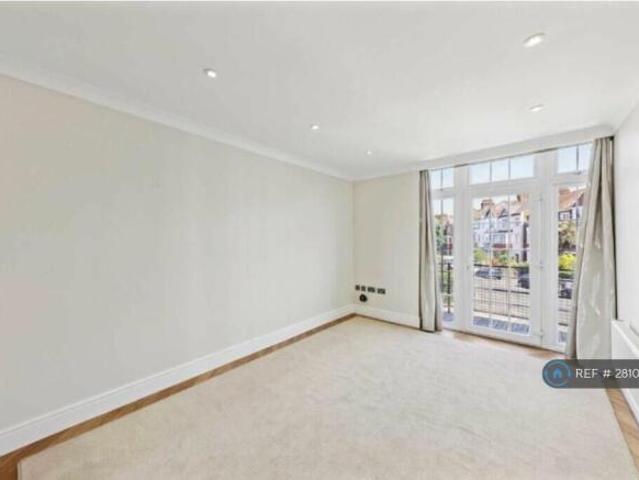 Flat for rent in Cat Hill