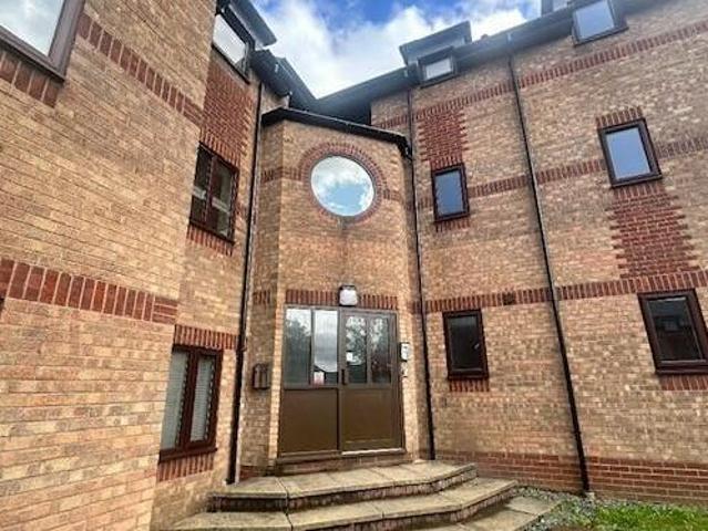 House for rent in Lyons, Greater London