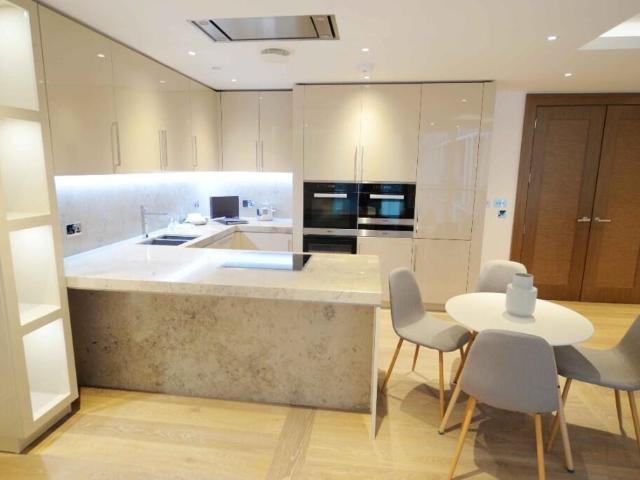 Flat for rent in Strand