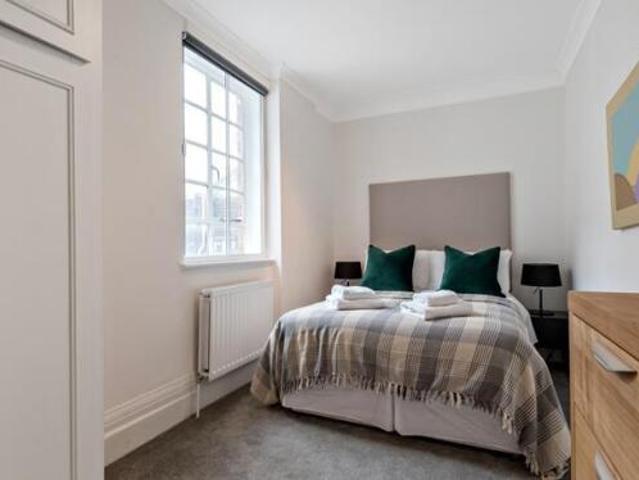 Flat for rent in Cat Hill