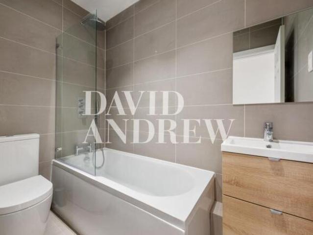 Flat for rent in London Borough of Haringey, Greater London