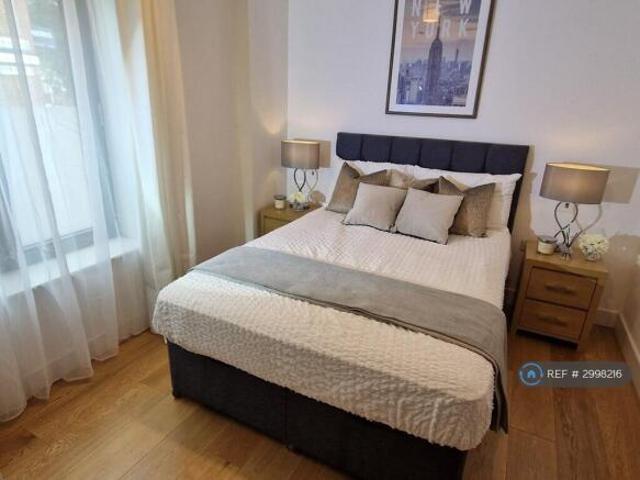 Flat for rent in Cat Hill