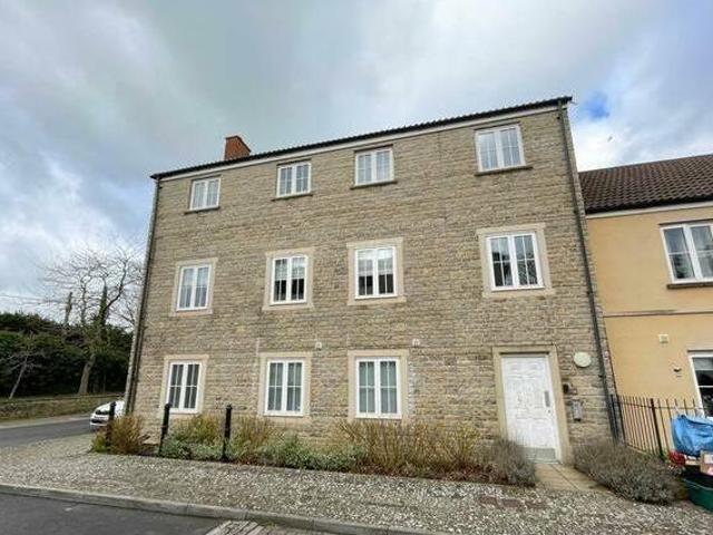 House for rent in Lyons, Greater London