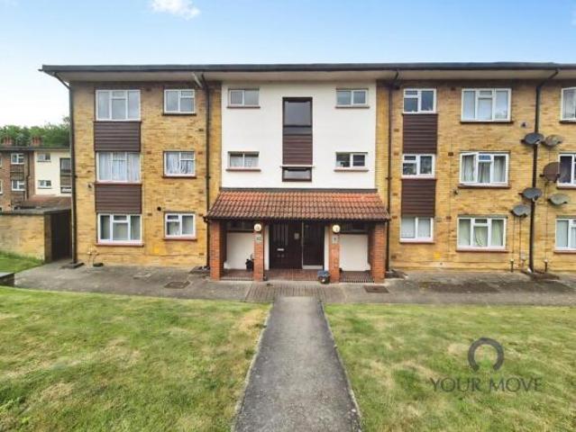 Flat for rent in Rochester, Kent