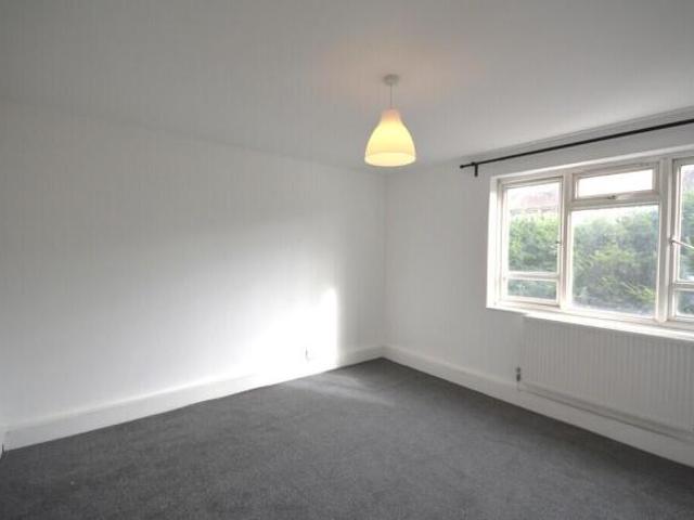 Flat for rent in London Borough of Brent, Greater London