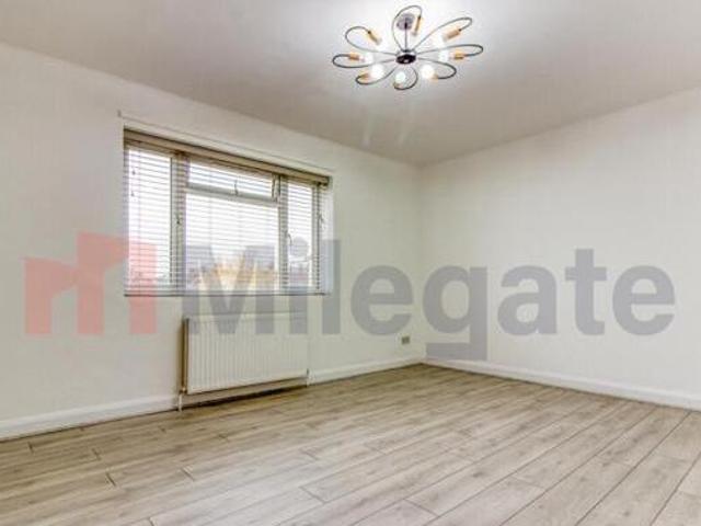 House for rent in Sutton Green, Woking