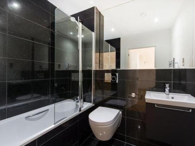 Flat for rent in Greater London